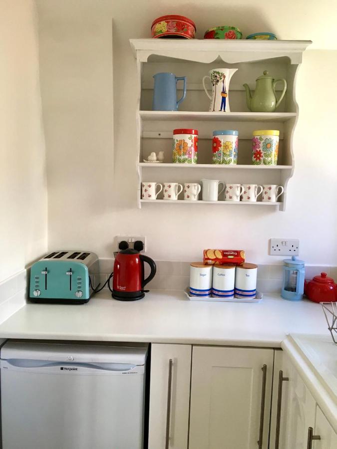 Lyme Regis Renovated Period Seaside Flat Apartman Kültér fotó