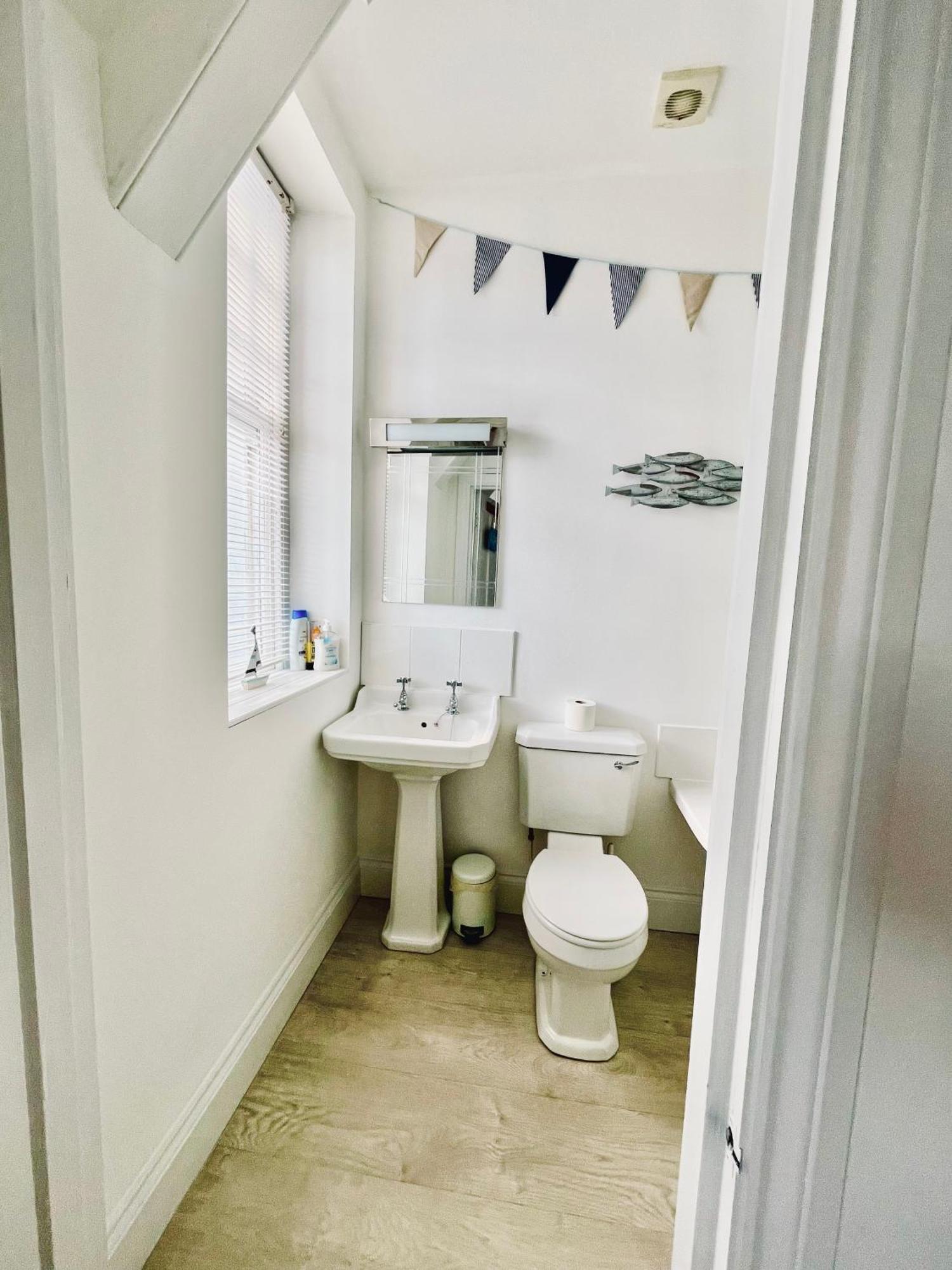 Lyme Regis Renovated Period Seaside Flat Apartman Kültér fotó