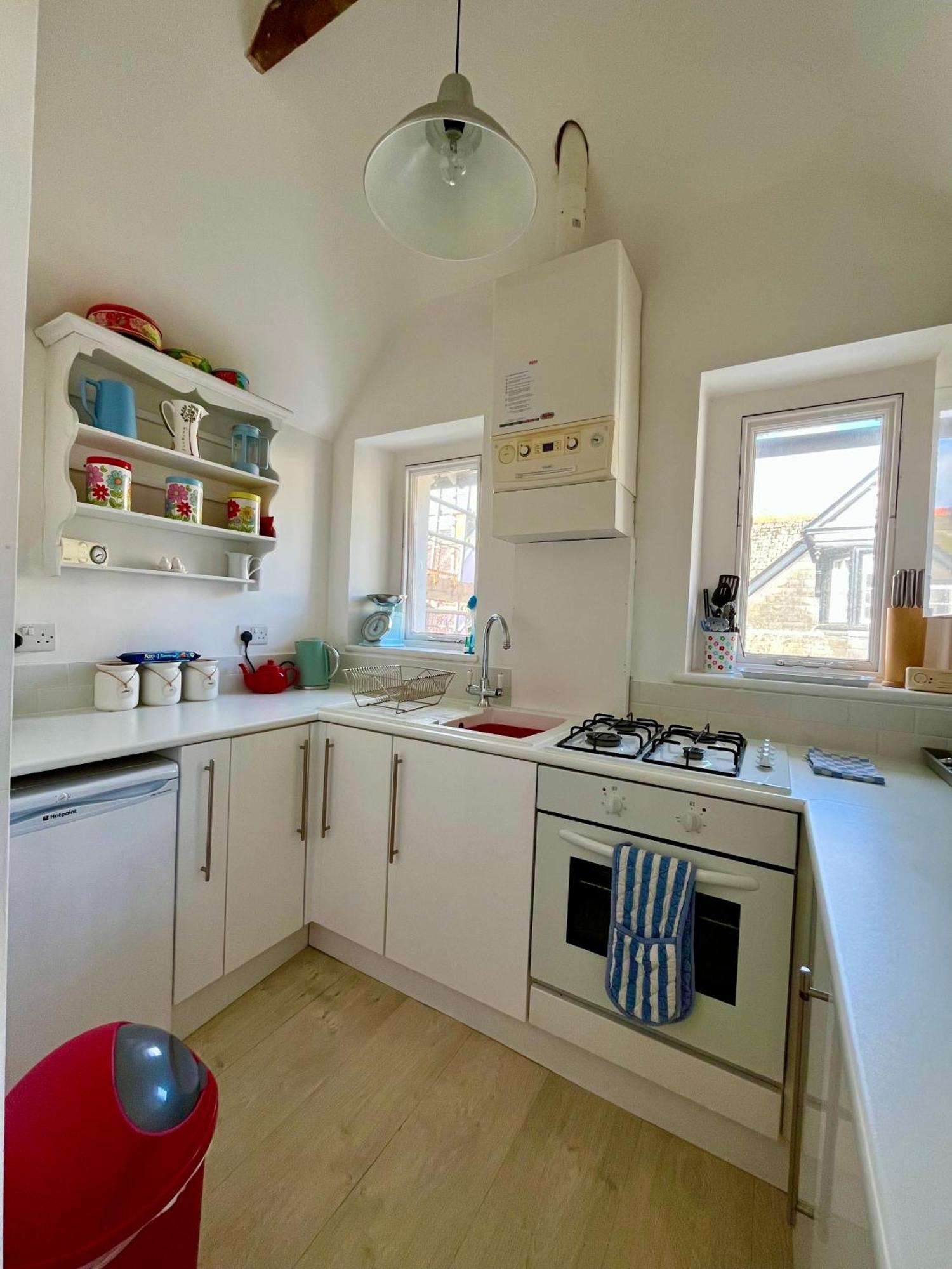 Lyme Regis Renovated Period Seaside Flat Apartman Kültér fotó